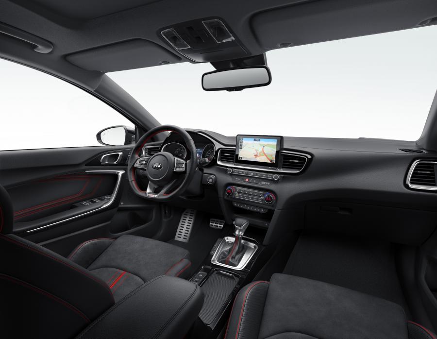Торпедо Kia Ceed GT 2018 года  (WW) (фото 23 из 51)